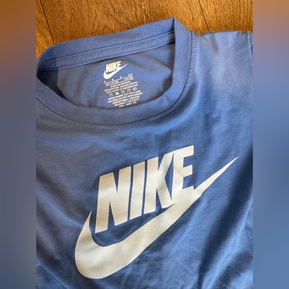 Nike 4-5T shirt and shorts sets - Picture 2 of 4